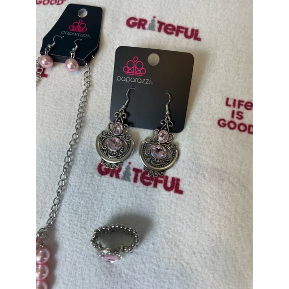 NWT Paparazzi Light Pink and silver necklace earrings and ring set - Picture 2 of 5